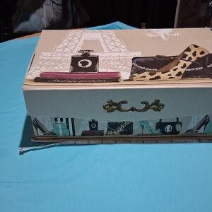 Chic Storage Box with Fashion Print